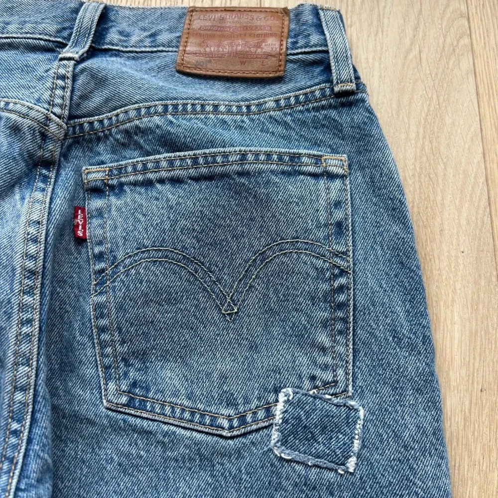 Levi's 501 Straight Leg Patchwork Jeans 26 Blue Distressed Denim Casual Upcycled - Picture 9 of 12